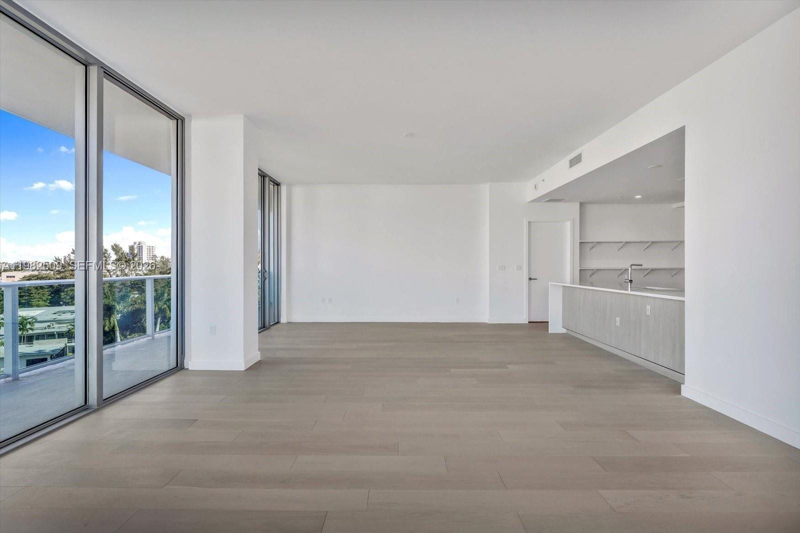 9201 E Bay Harbor Drive 702 — photo 4