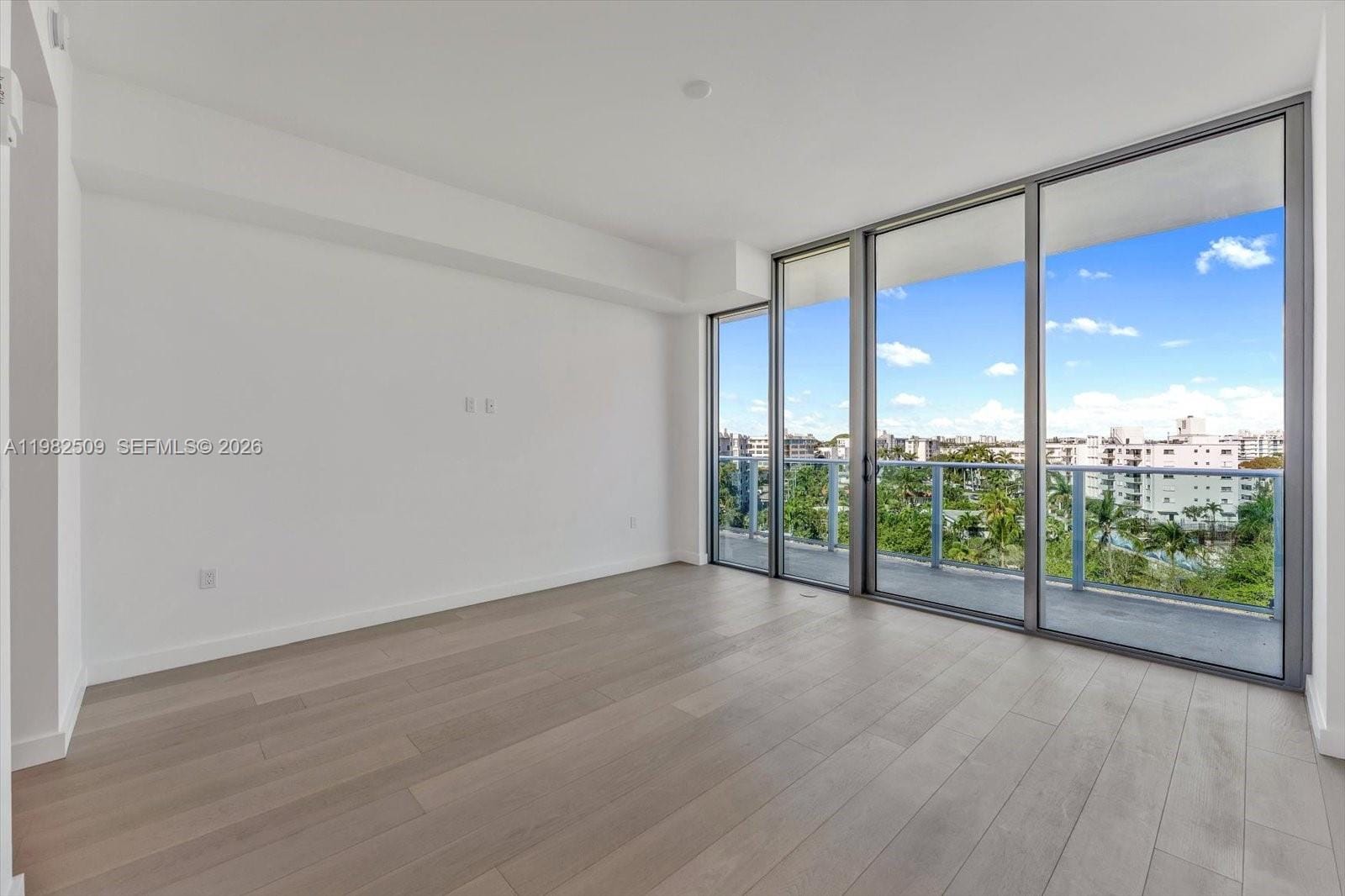 9201 E Bay Harbor Drive 702 — photo 8