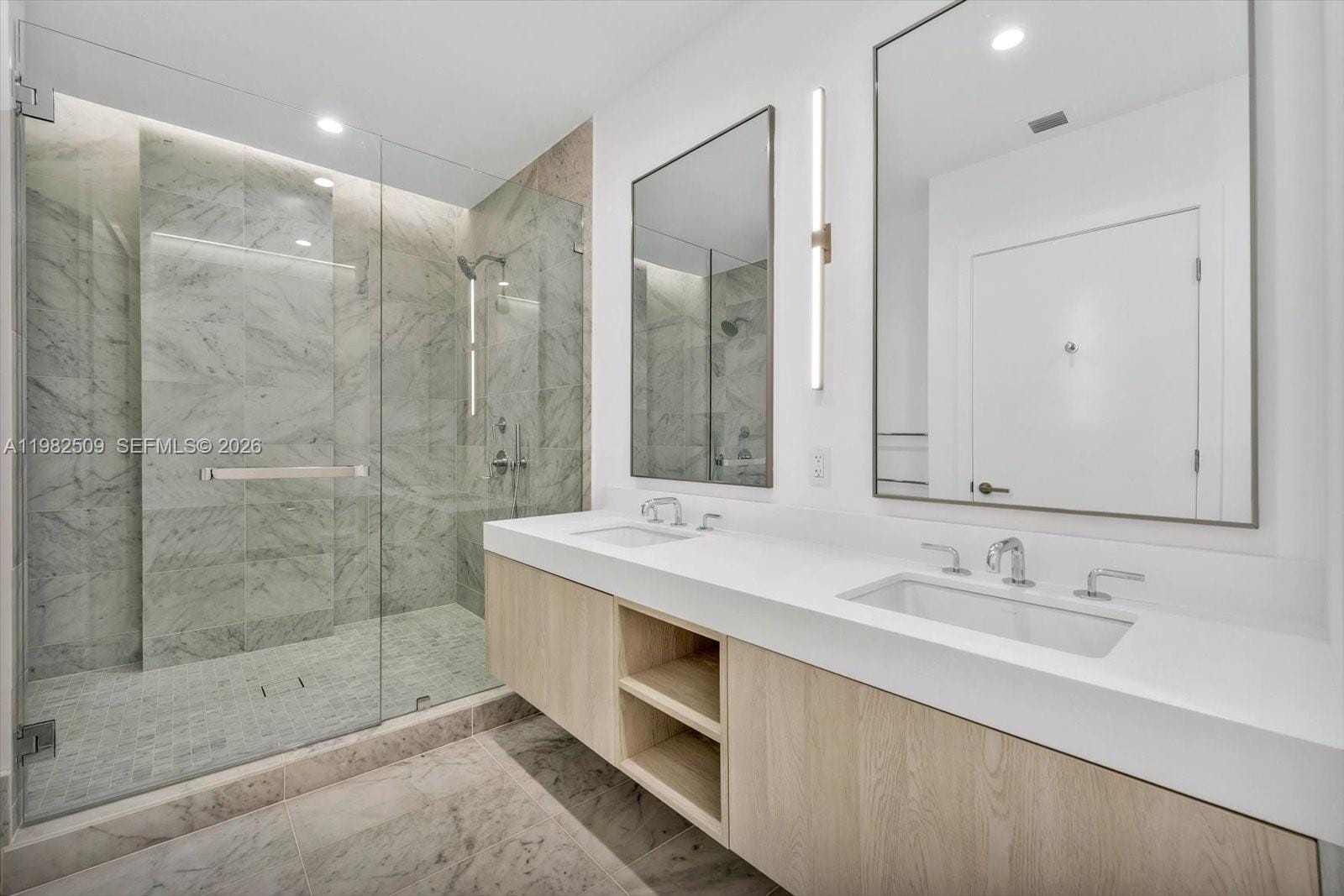 9201 E Bay Harbor Drive 702 — photo 9