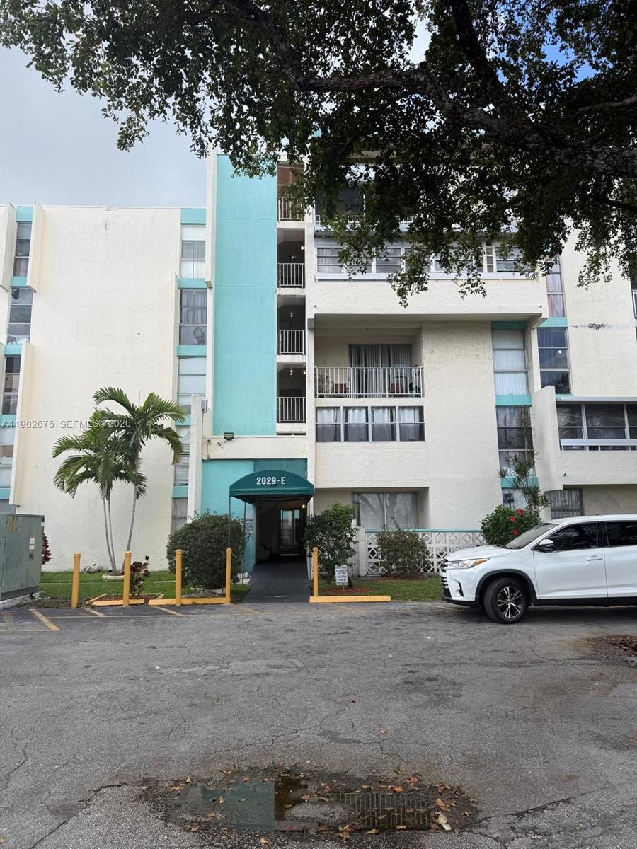 2029 NW 46th Avenue E305, Lauderhill, FL 33313, Lauderhill
