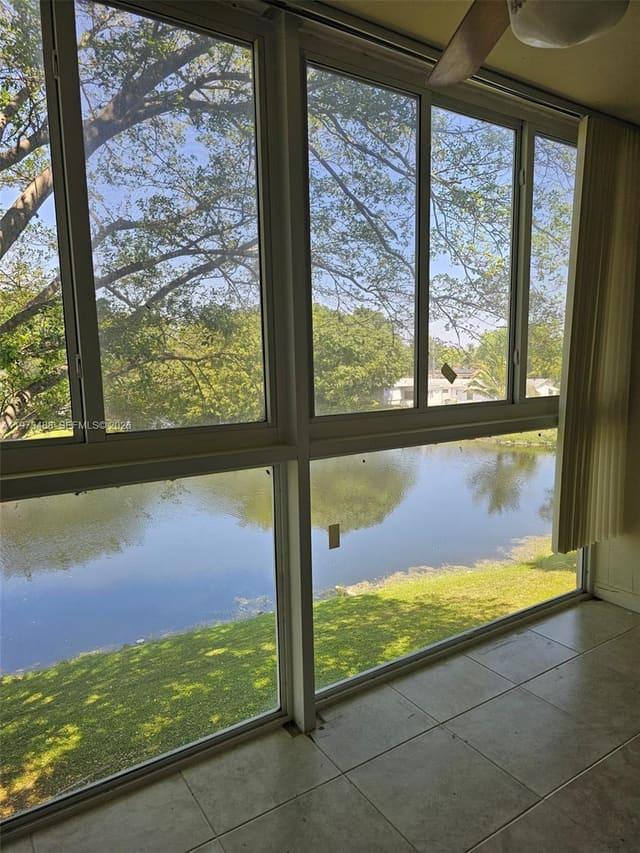 1103 NW 58th Terrace 321, Water Bridge, Sunrise, FL