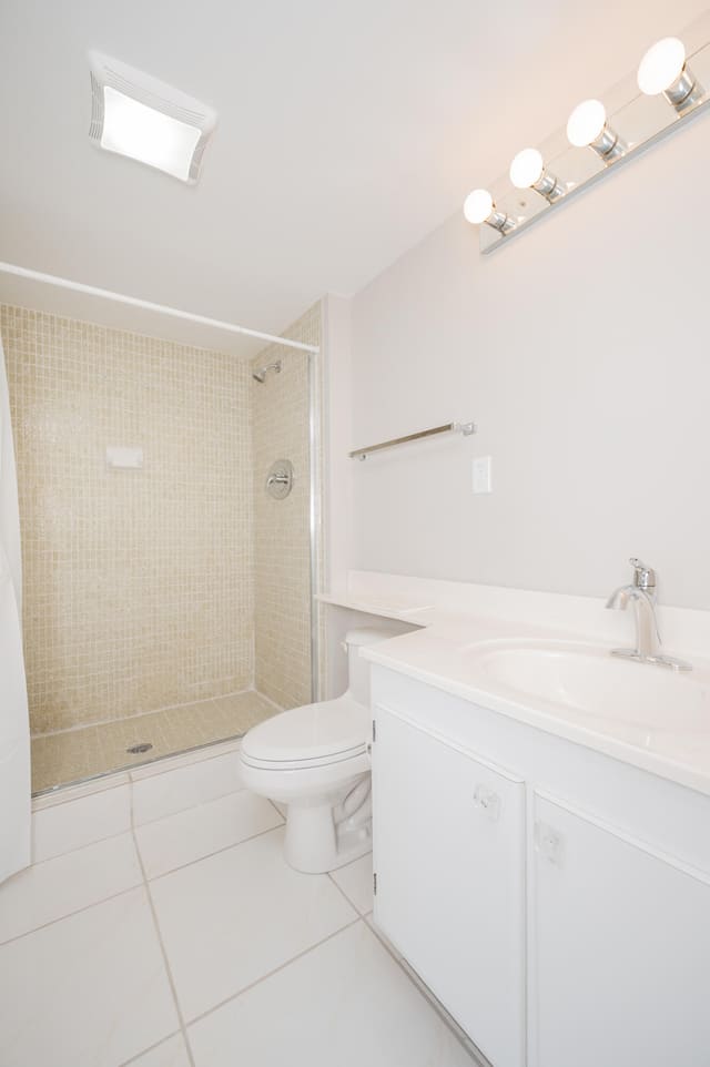 20335 W Country Club Drive 1704, Aventura, FL 33180