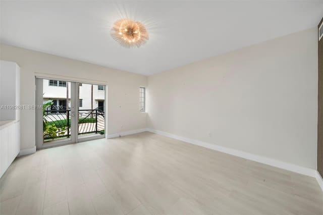 435 21st Street 103, Miami Beach, FL 33139