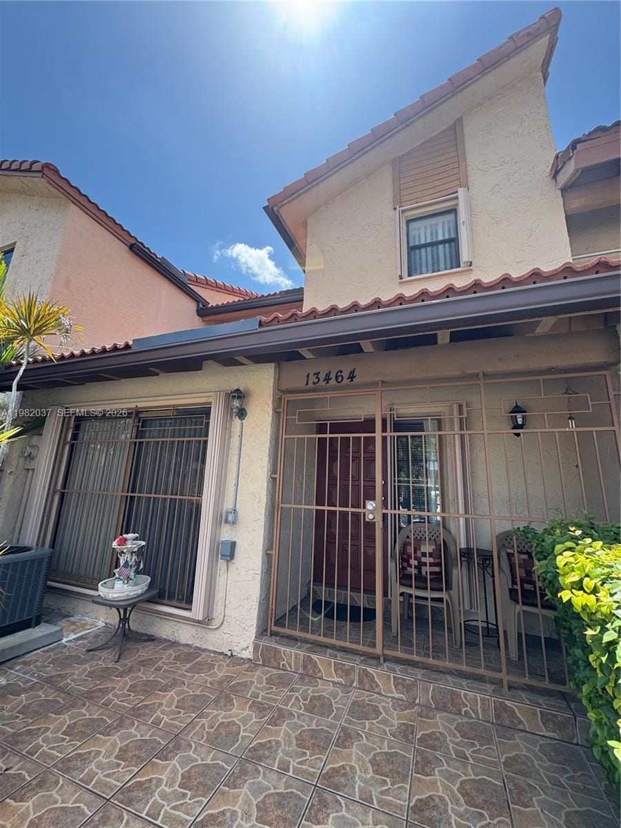 13464 SW 11th Terrace, Miami, FL 33184 photo 2