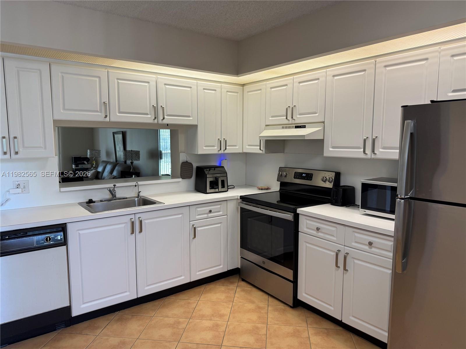 1110 SW 125th Avenue 209M, Pembroke Pines, FL 33027, Pembroke Pines