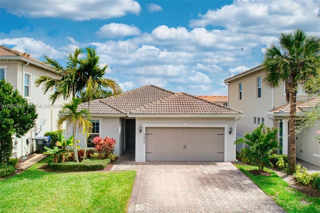 1575 Pongam Terrace, Hollywood, FL 33021