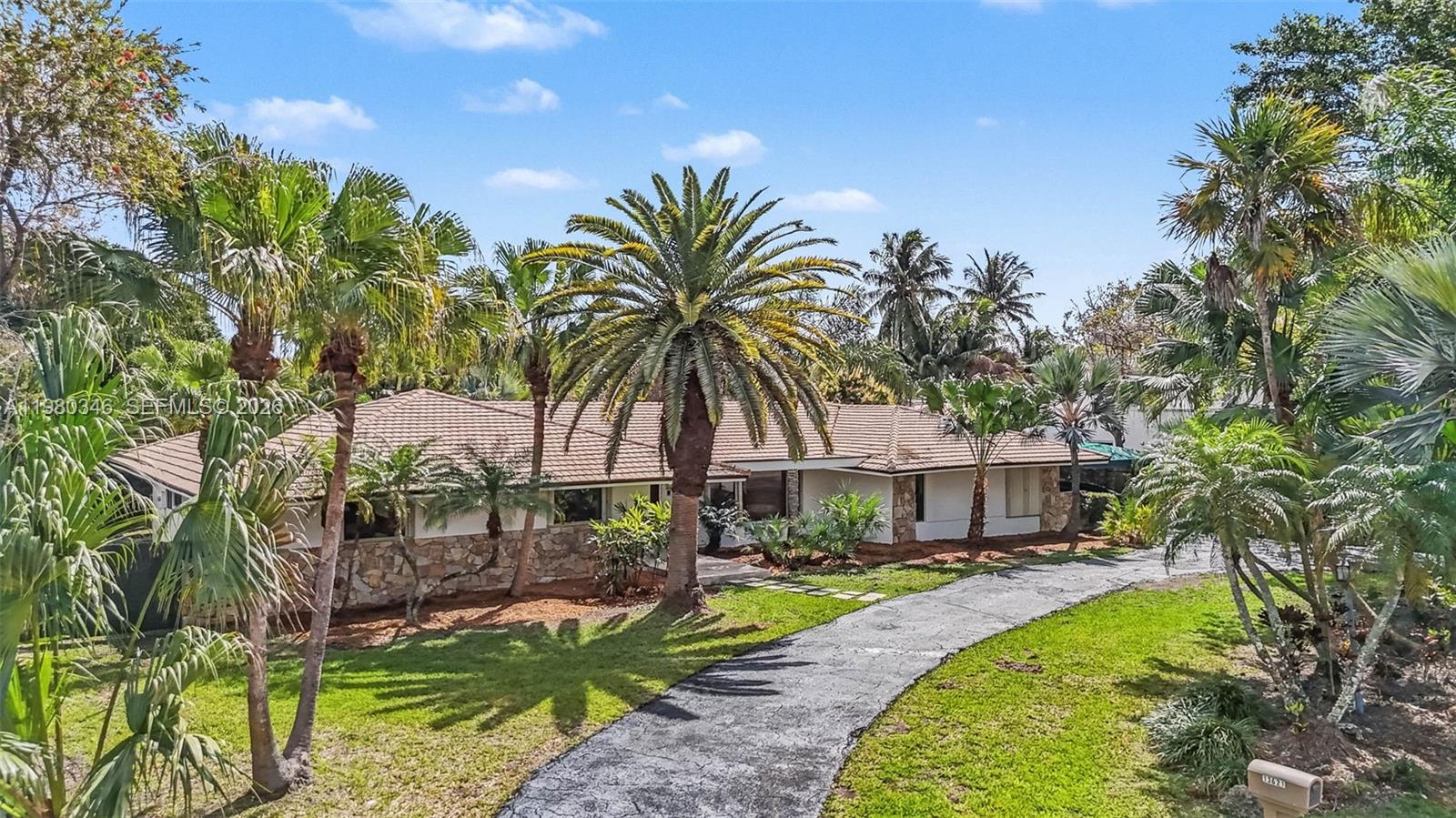 13621 SW 103rd Avenue, Miami, FL 33176