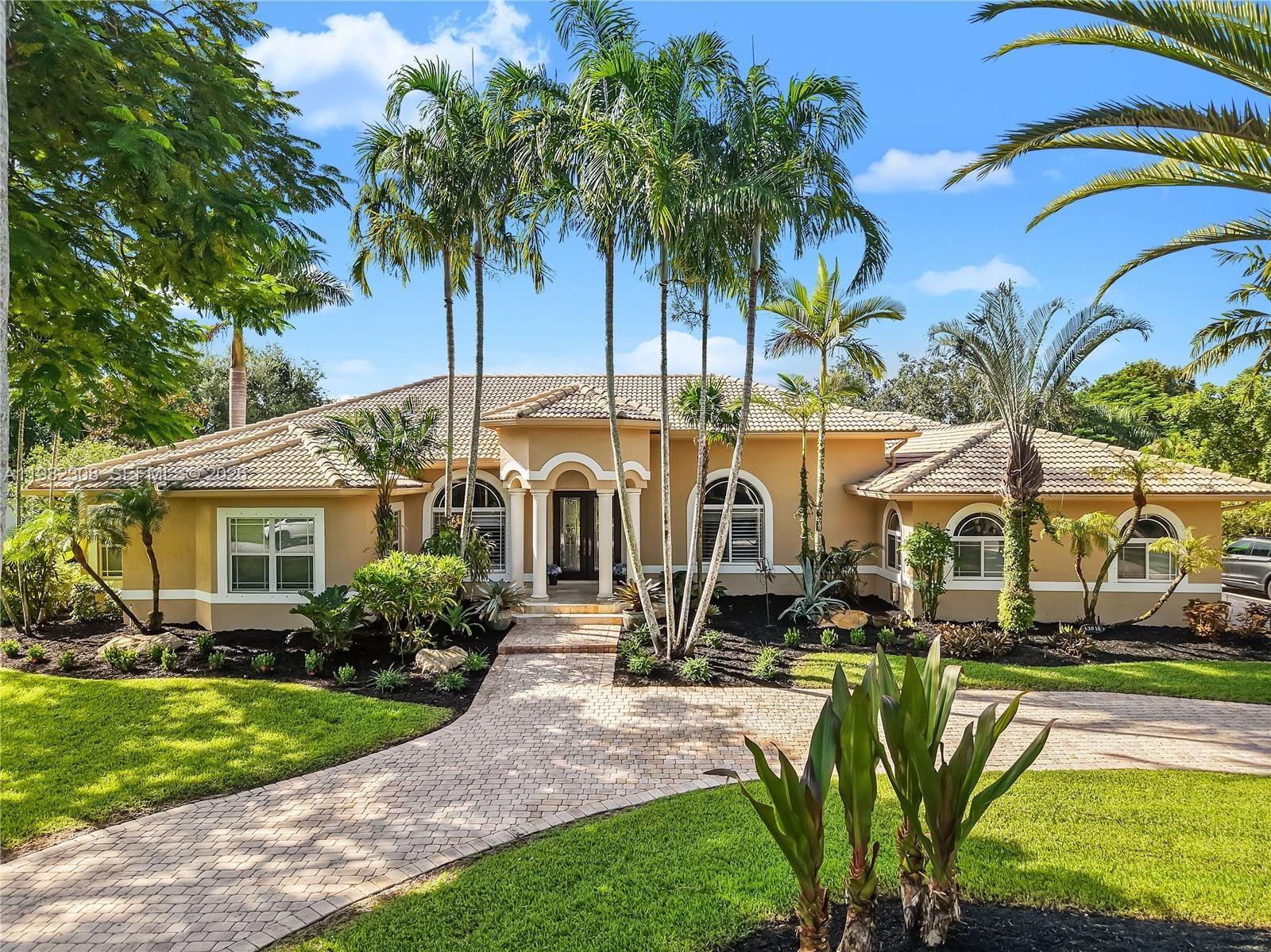 13040 SW 30th Court, Davie, FL 33330