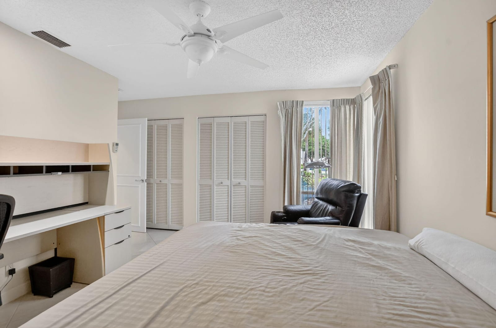 19830 Sawgrass Drive 301, Boca Raton, FL 33434 photo 27