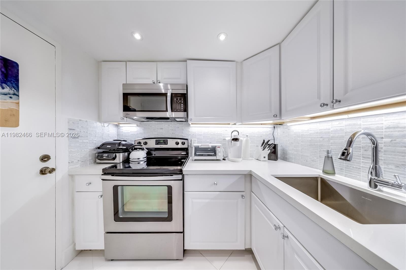 800 W Ave 605 605, Miami Beach, FL 33139 photo 3