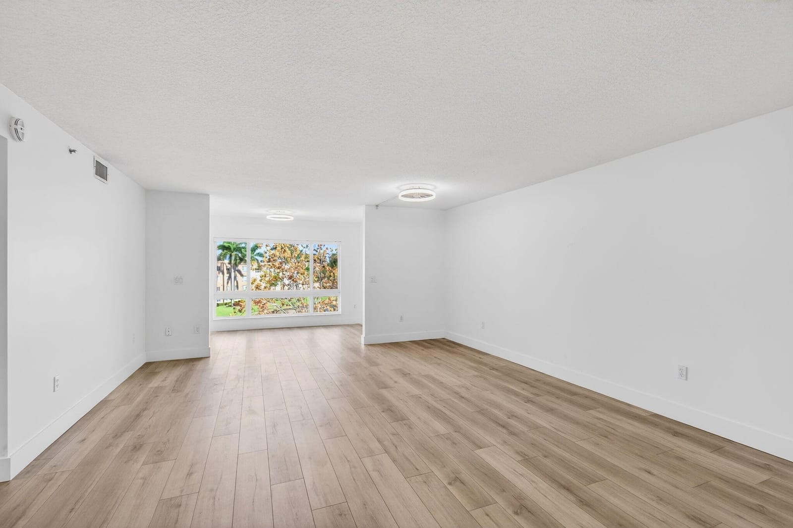 5749 Gemstone Court 406, Boynton Beach, FL 33437 photo 11