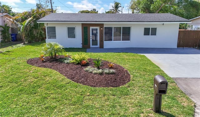 1524 NE 31st Court, sold in Cresthaven No 4, Pompano Beach, FL