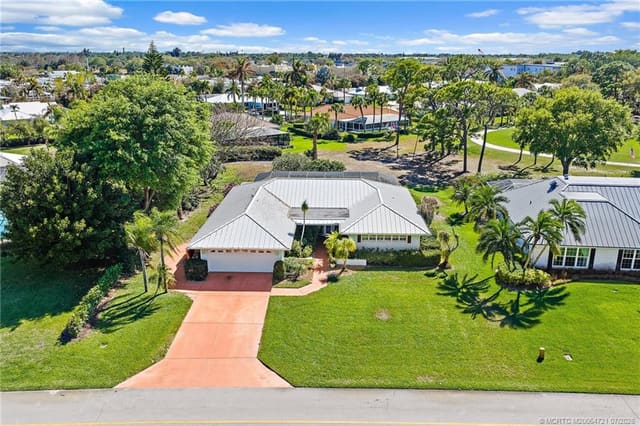 3011 SE Fairway W, sold in Yacht & Country Club Stuart, Stuart, FL