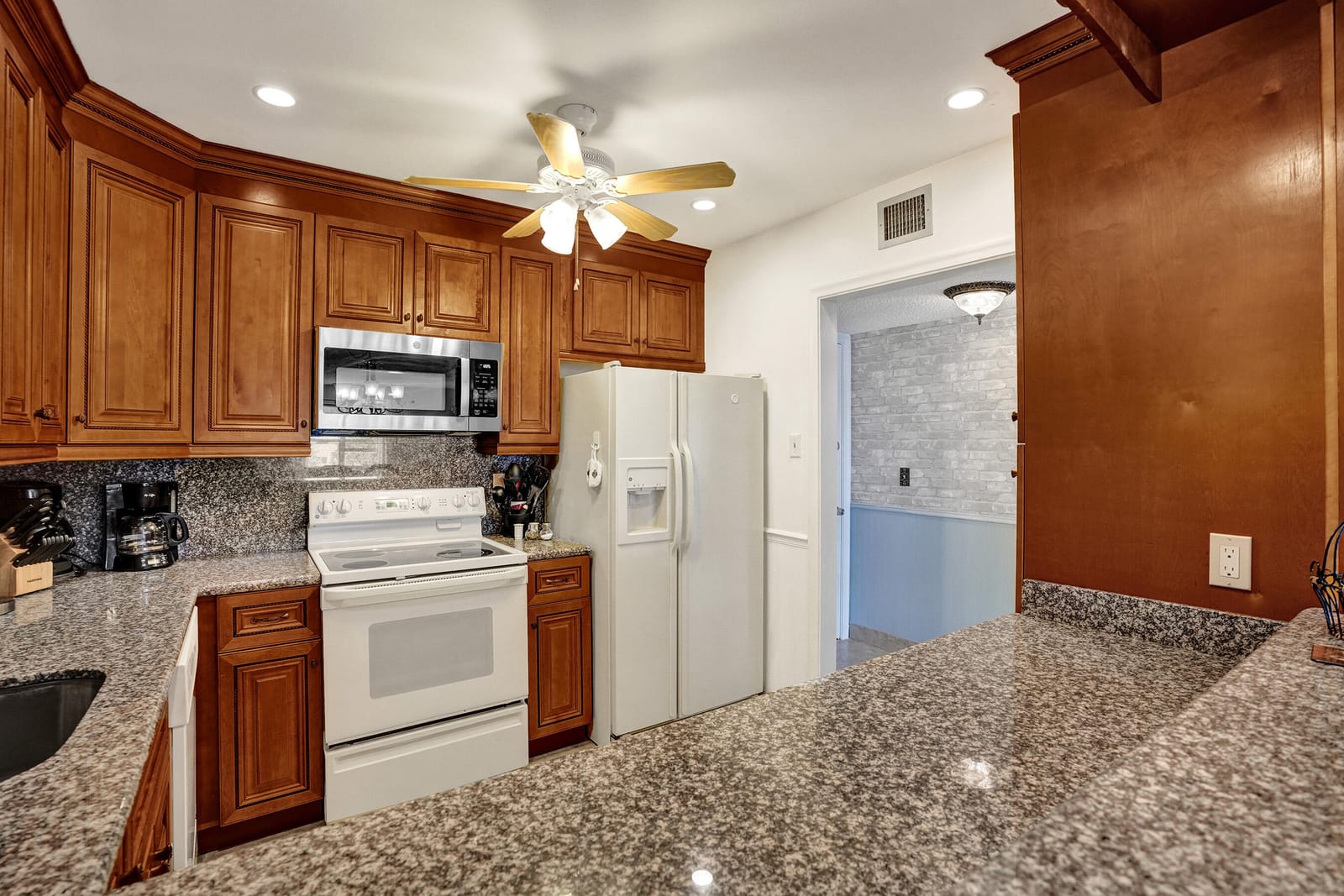 4770 NW 21st Street 306, Lauderhill, FL 33313 photo 11
