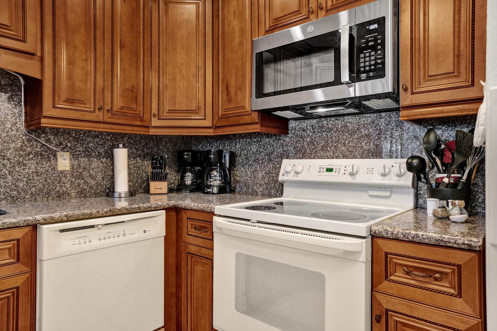 4770 NW 21st Street 306, Lauderhill, FL 33313 photo 13