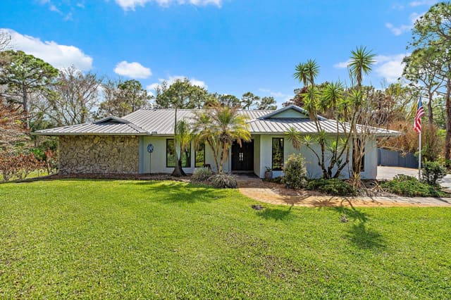 1880 SW Belgrave Terrace, sold in Gregor Woods, Stuart, FL