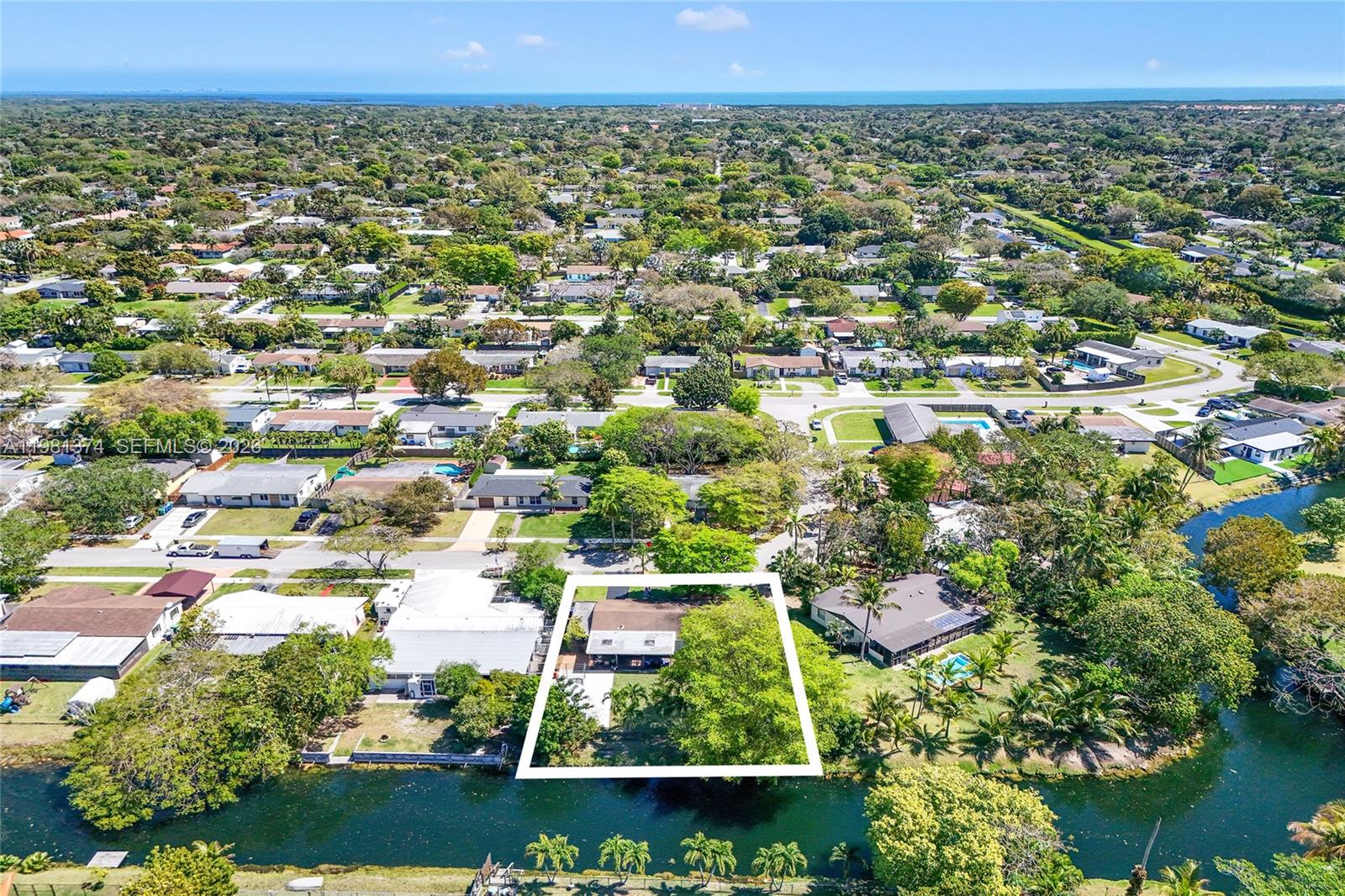 18044 SW 89th Place, Palmetto Bay, FL 33157, Palmetto Bay