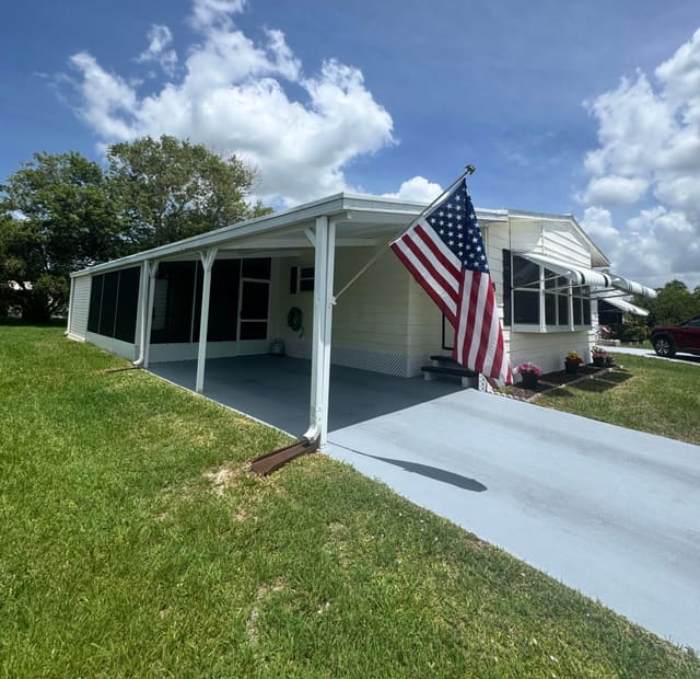 8 Grande Camino Place, Fort Pierce, FL 34951