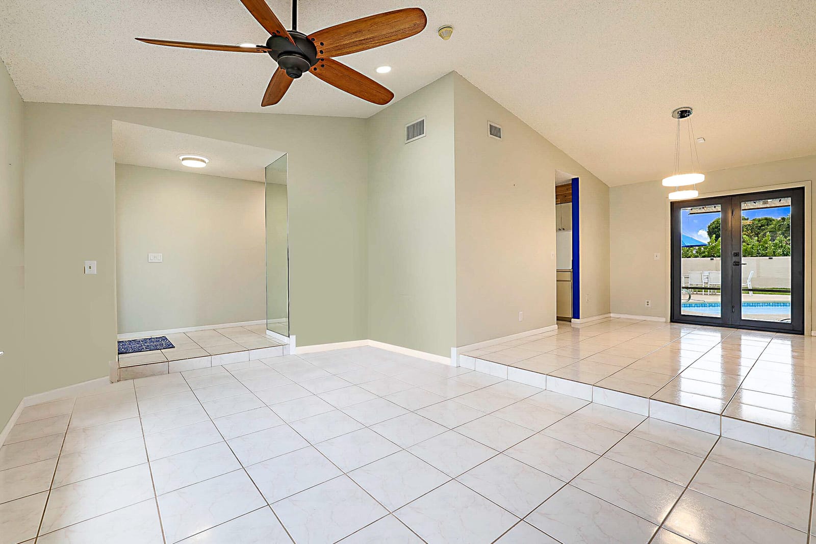 7597 Nemec Drive N, Lake Clarke Shores, FL 33406 photo 4