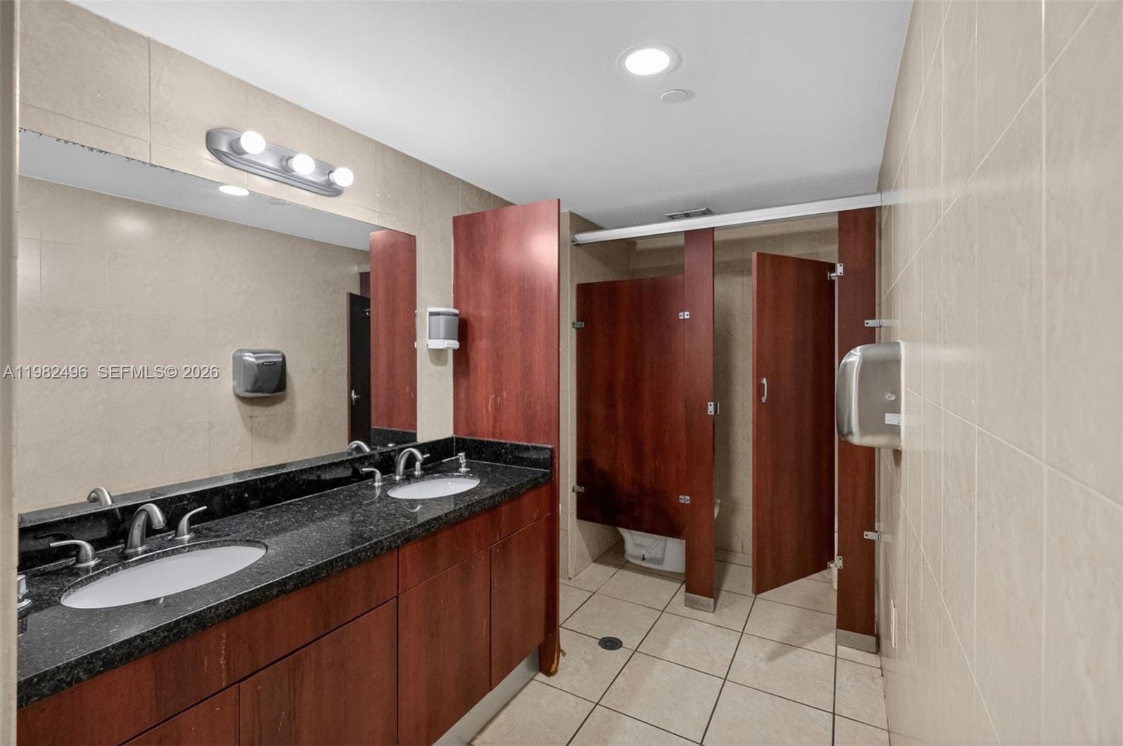 2655 Collins Avenue 2305, Miami Beach, FL 33140 photo 24
