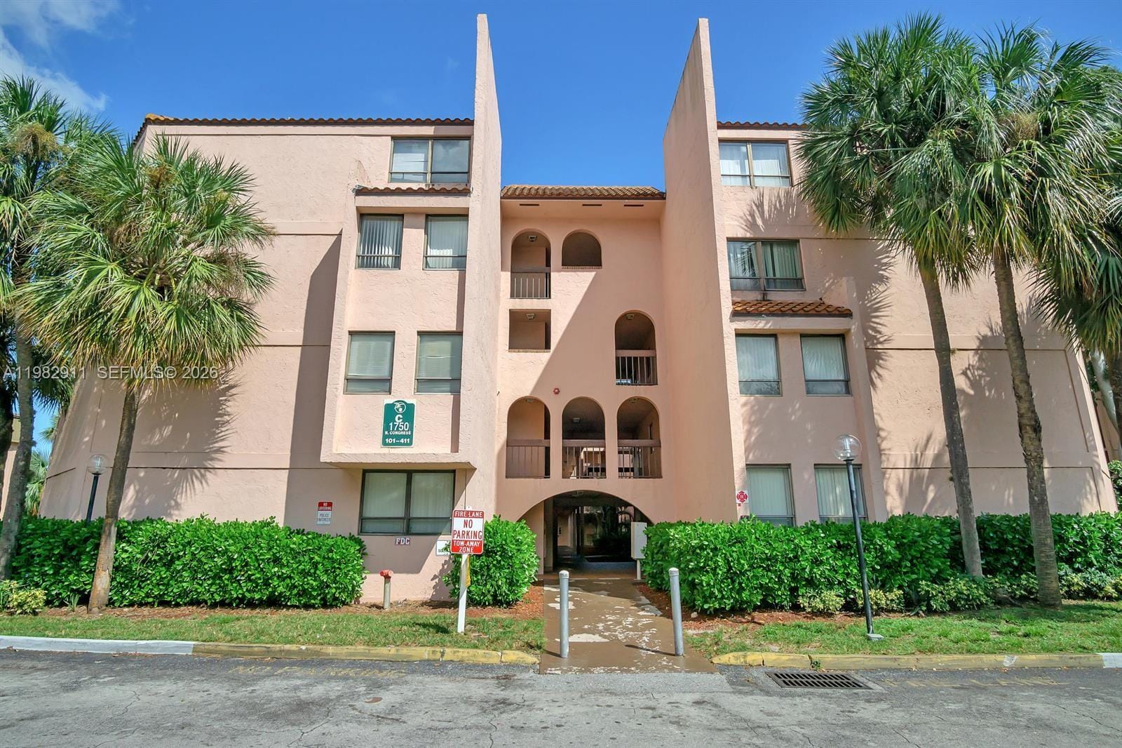 1750 N Congress Avenue 307, West Palm Beach, FL 33401