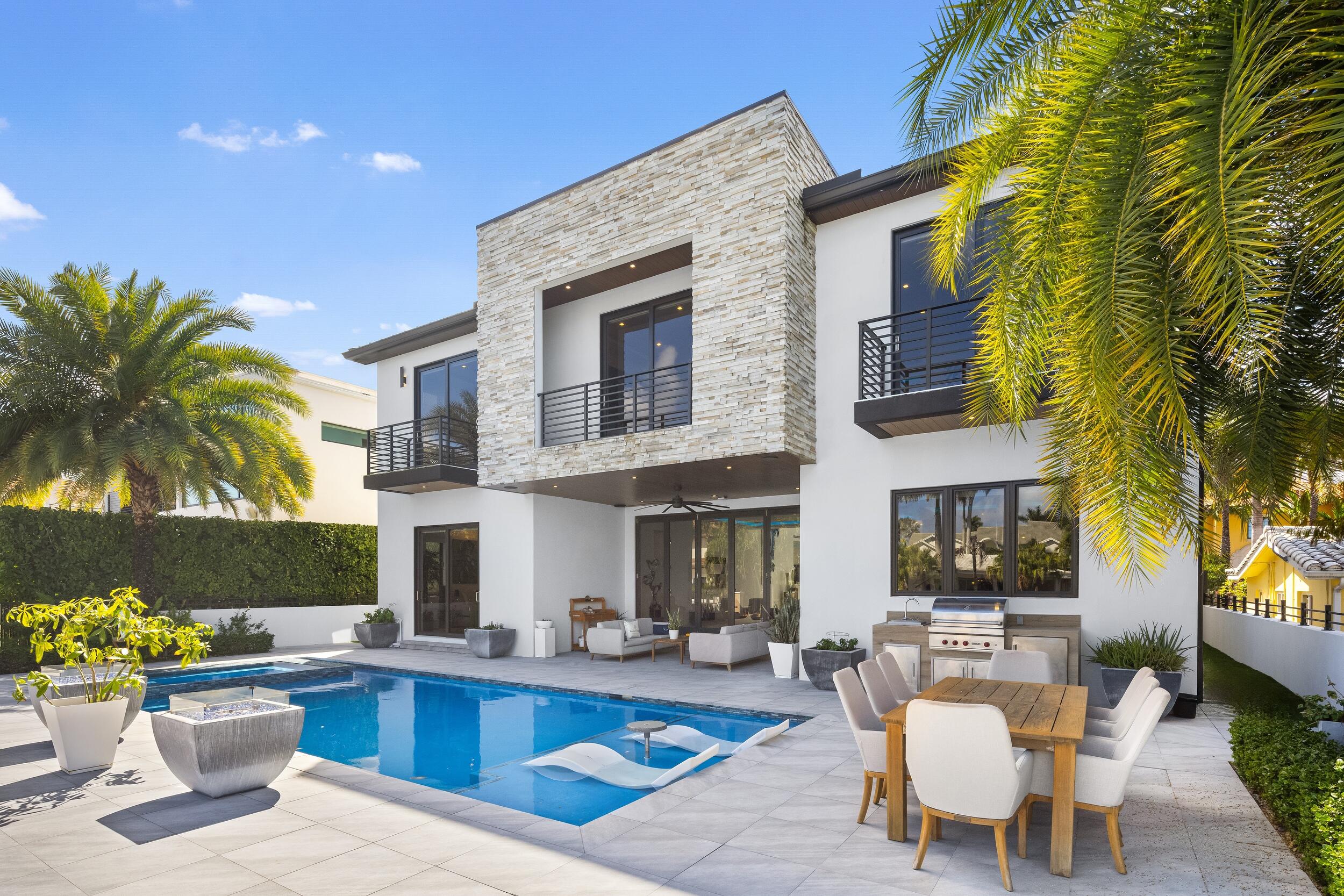 424 Coconut Isle Drive — photo 3