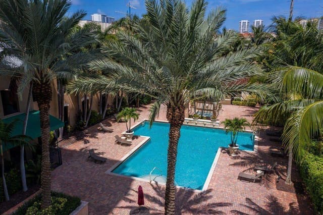 616 Clearwater Park Road 708, sold in Montecito Palm Beach Condo, West Palm Beach, FL