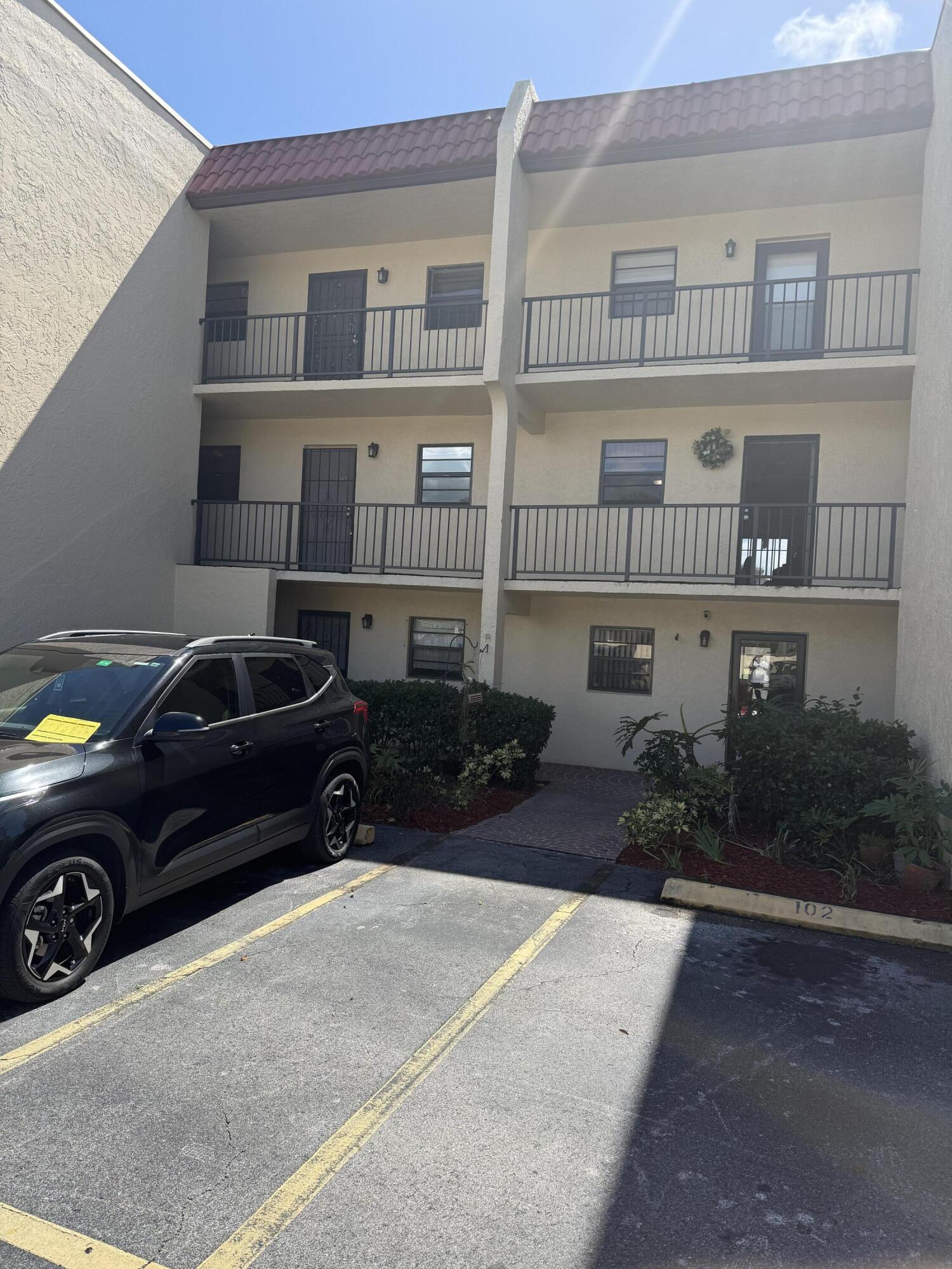2025 Oleander Boulevard 105, Fort Pierce, FL 34982, Fort Pierce