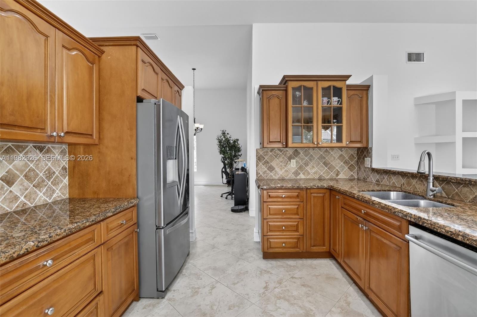 1583 NW 182nd Way, Pembroke Pines, FL 33029 photo 12