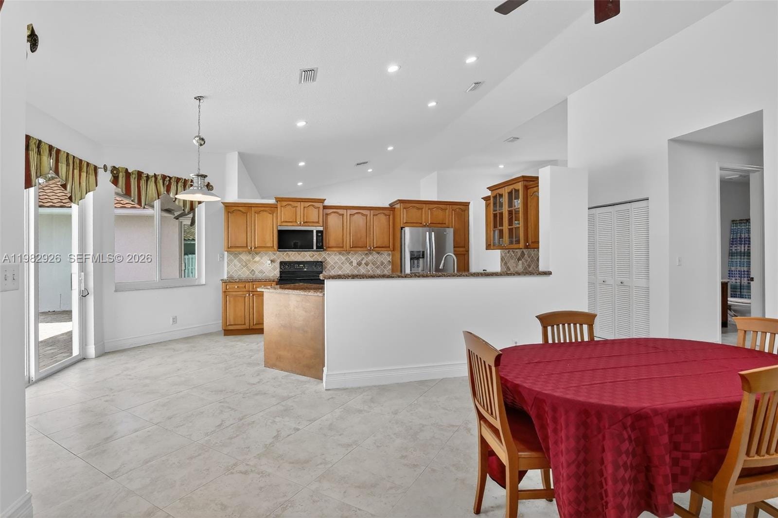 1583 NW 182nd Way, Pembroke Pines, FL 33029 photo 15