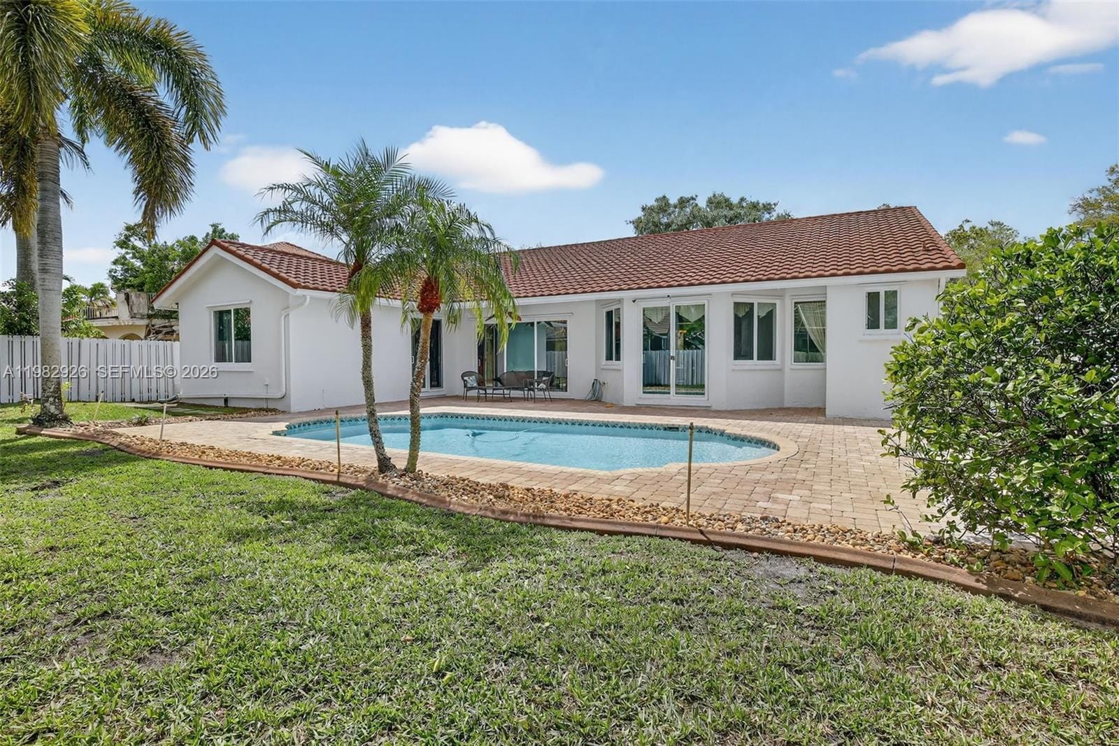 1583 NW 182nd Way, Pembroke Pines, FL 33029 photo 5