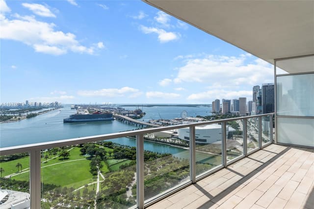1100 Biscayne Boulevard 3404, Miami, FL 33132