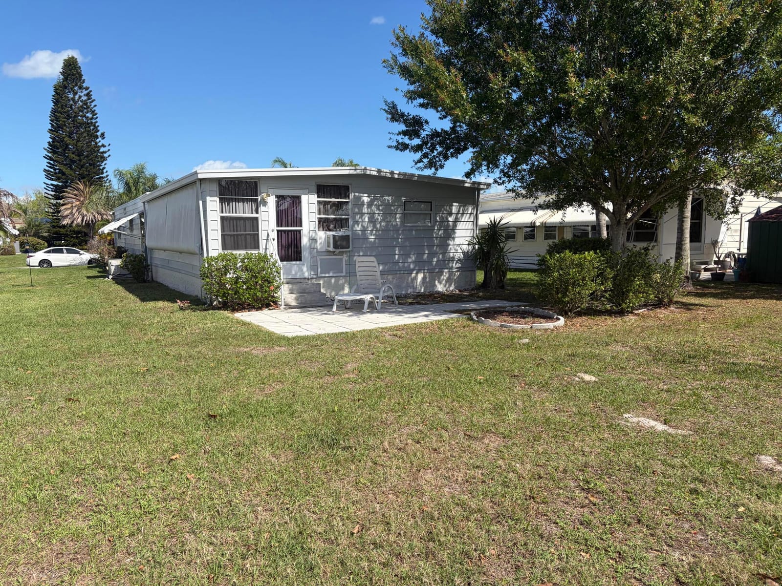 129 E Caribbean — photo 7