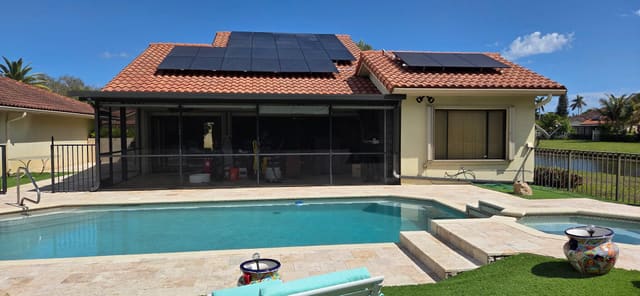 2890 Gettysburg Lane, sold in Saratoga Pointe, West Palm Beach, FL