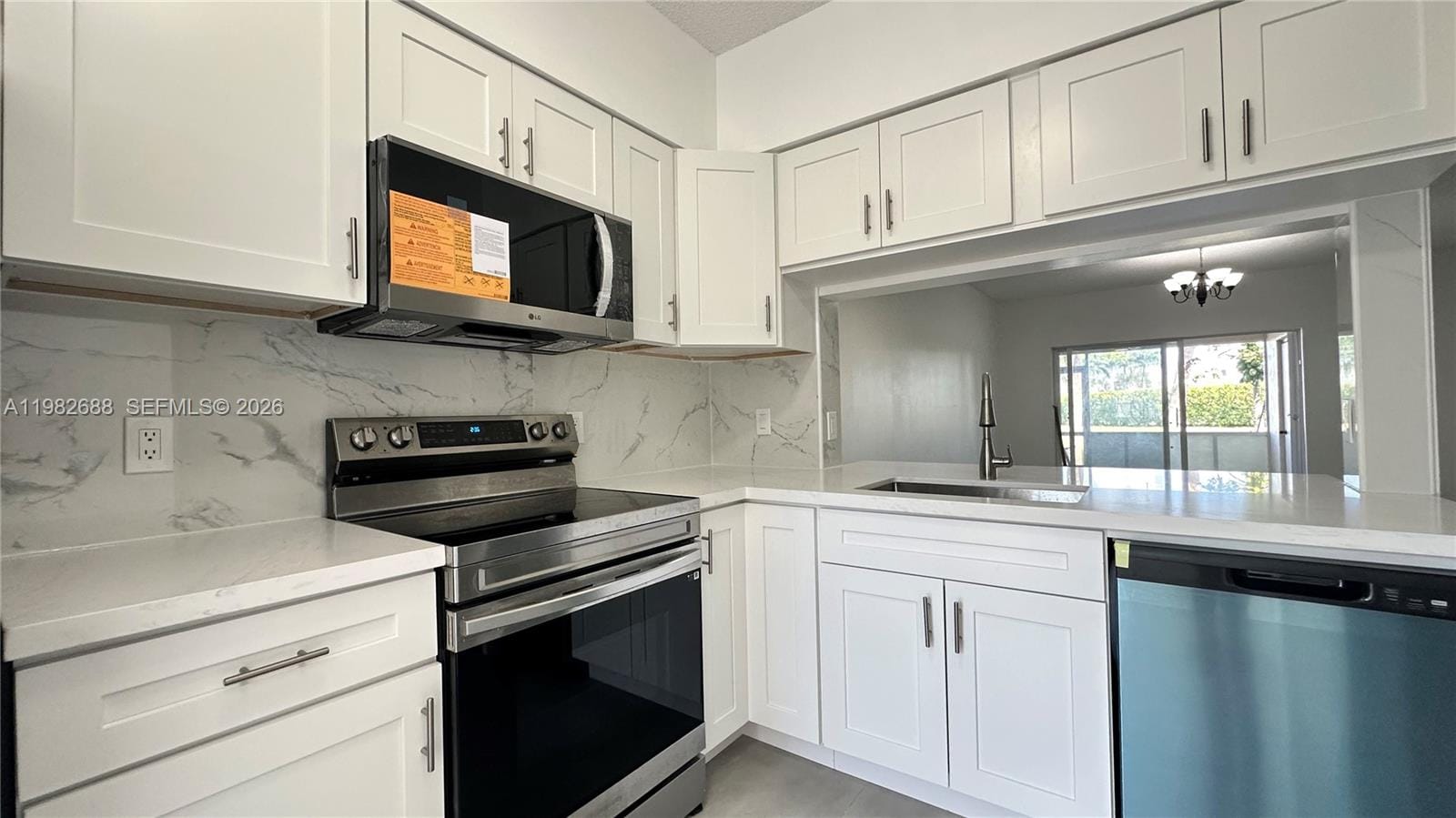 16769 Hemingway Drive, Weston, FL 33326 photo 9