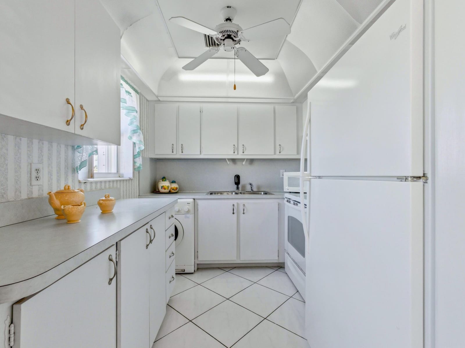 680 W Horizons W 212, Boynton Beach, FL 33435 photo 16