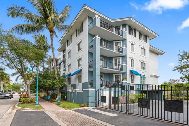 255 NE 3rd Avenue Unit 2-407, Delray Beach, FL 33444