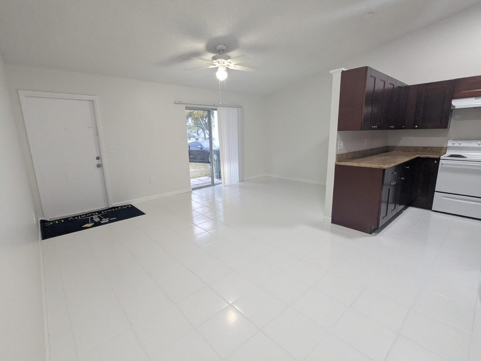 5897 S 37th Street, Greenacres, FL 33463 photo 2