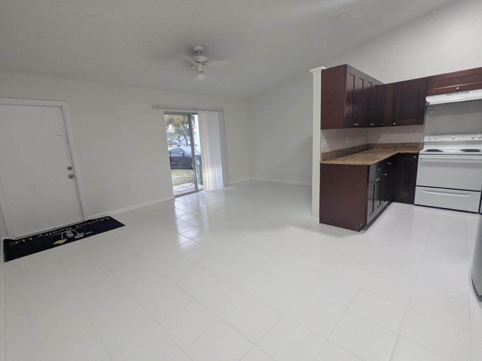 5897 S 37th Street, Greenacres, FL 33463 photo 3