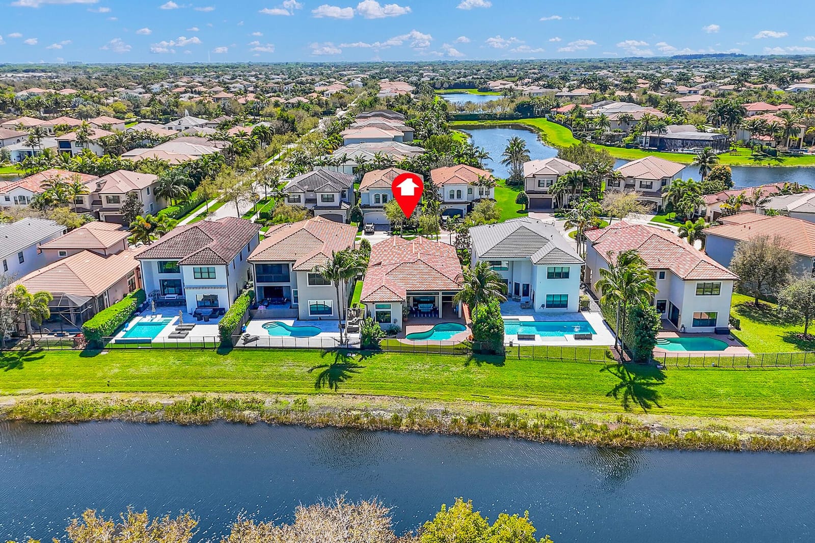 9577 Eden Roc Court — photo 2