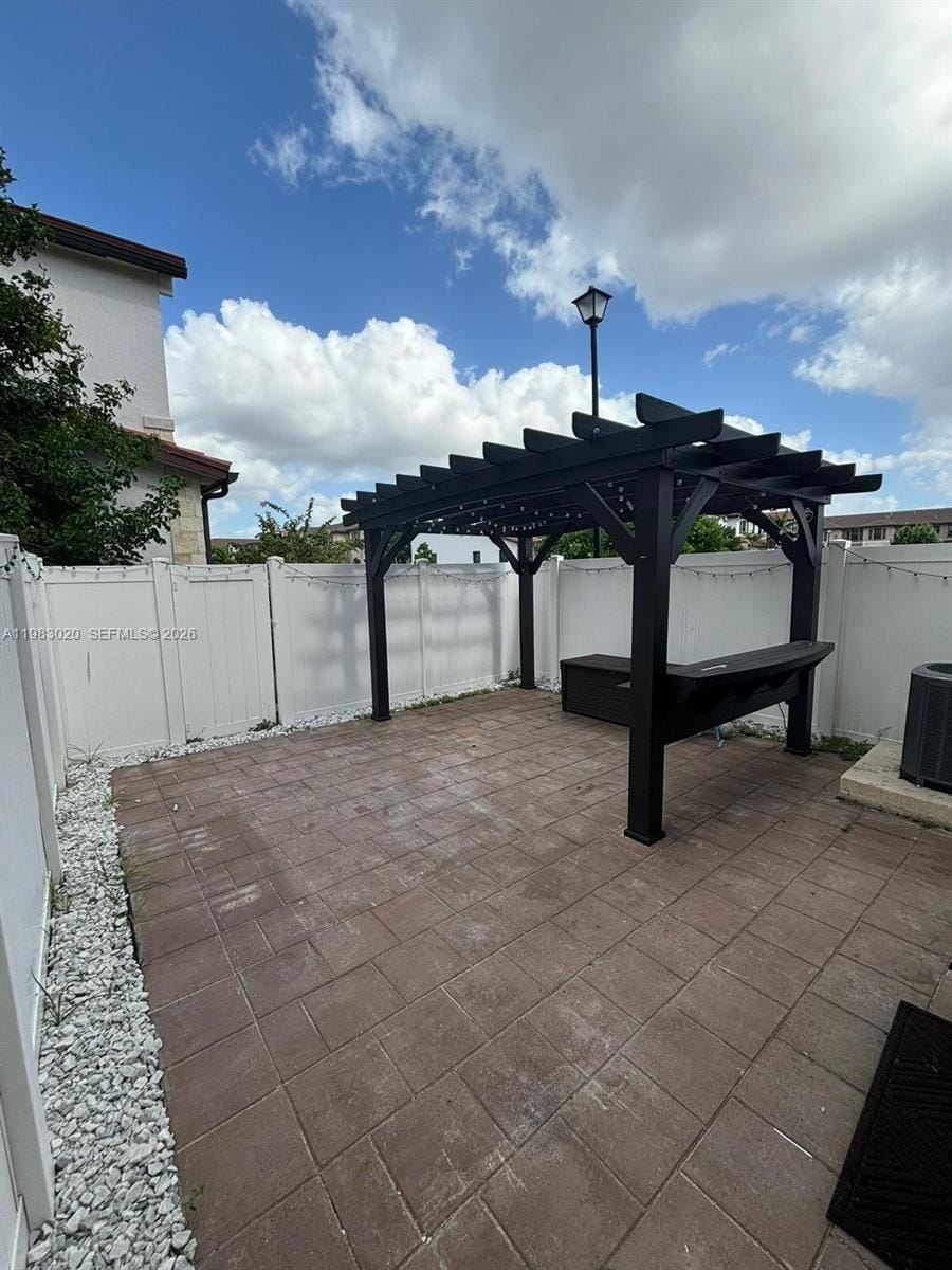 3337 W 105th Terrace, Hialeah, FL 33018 photo 2