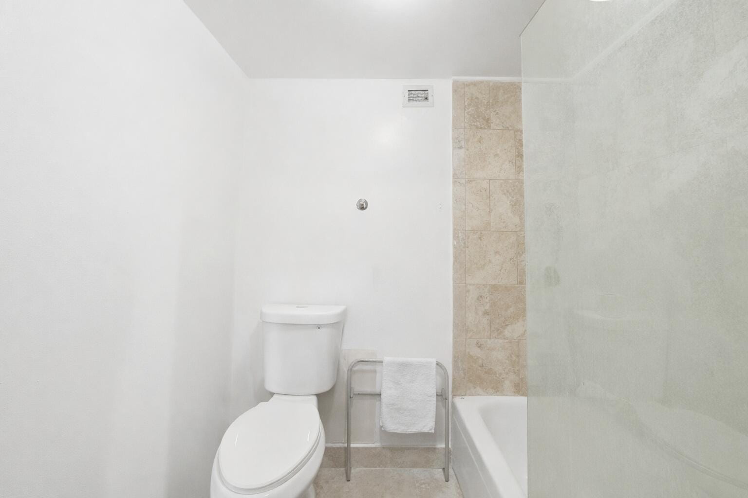 16850 S Glades Drive 2g, North Miami Beach, FL 33162 photo 13