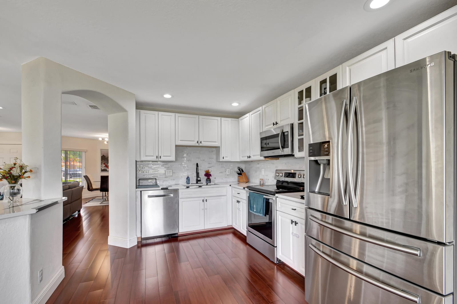 6194 Reynolds Street — photo 12