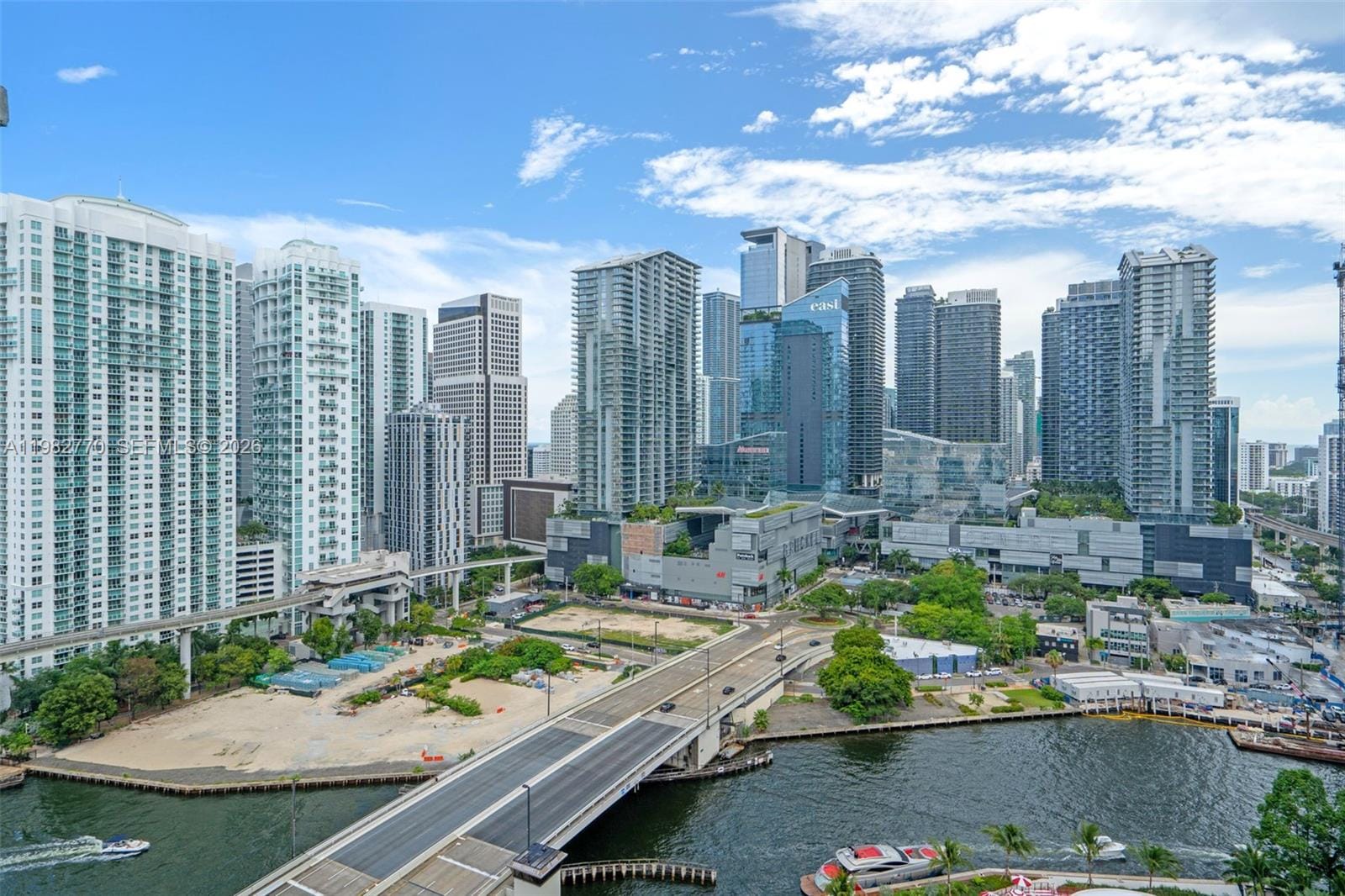 350 S Miami Avenue 2412, Miami, FL 33130 photo 26
