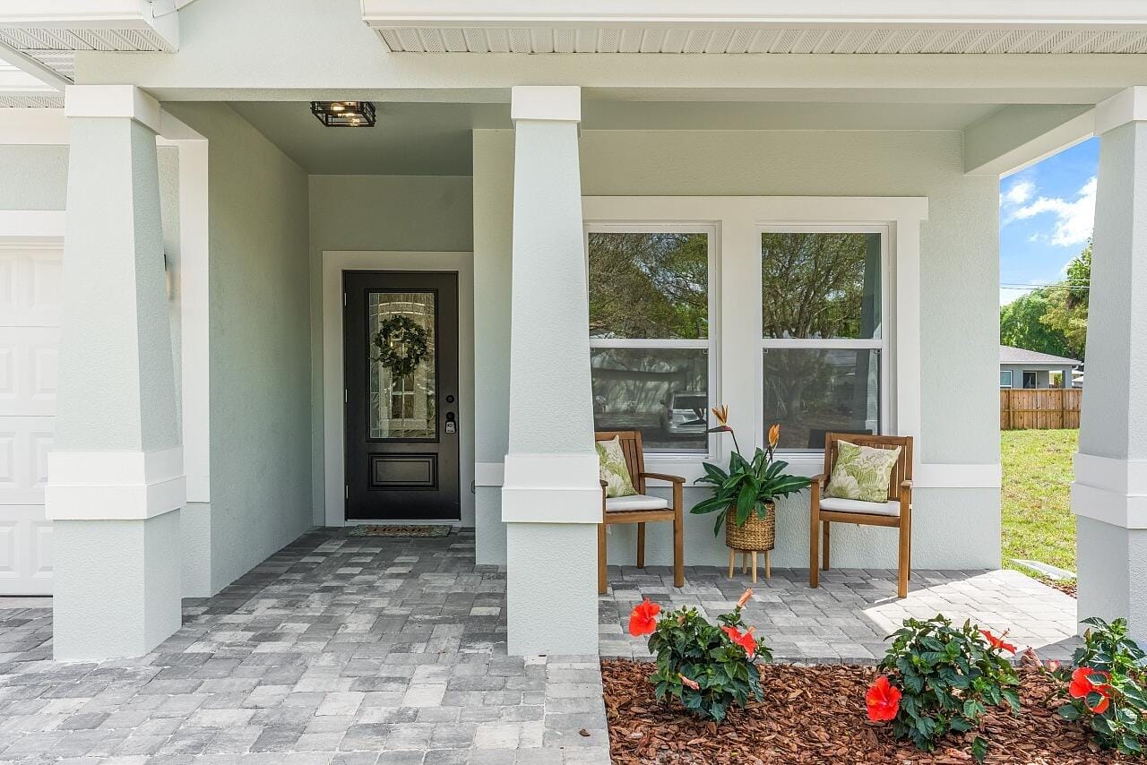 8646 100th Avenue, Vero Beach, FL 32967