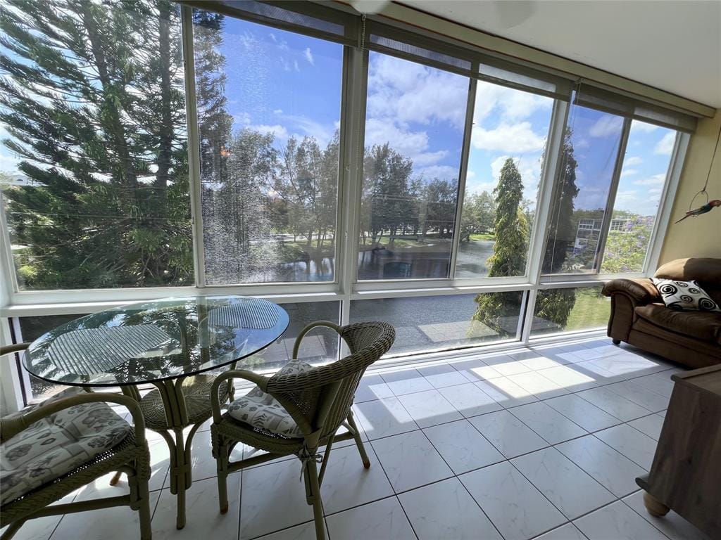 4159 Cambridge G 4159 — photo 2