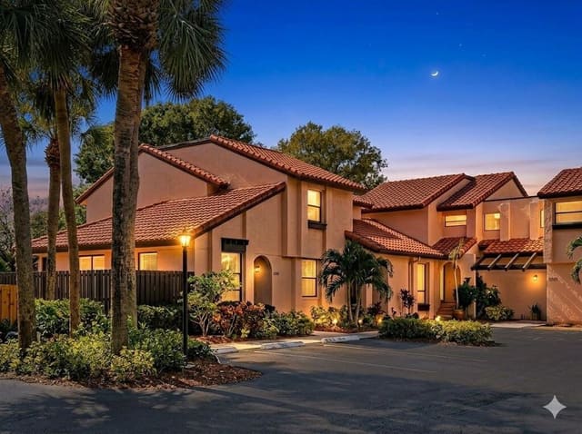 5719 Fox Hollow Drive A, sold in Town Place Condo I And Ii, Boca Raton, FL