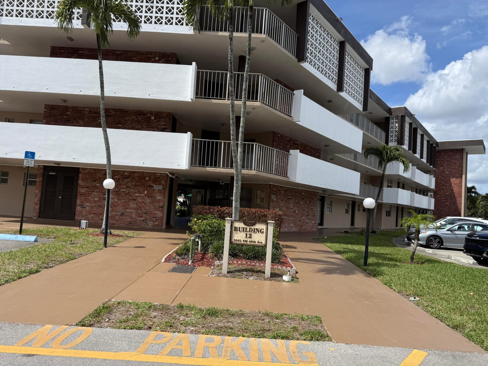 3001 NW 46th Avenue 204, Lauderdale Lakes, FL 33313 photo 16