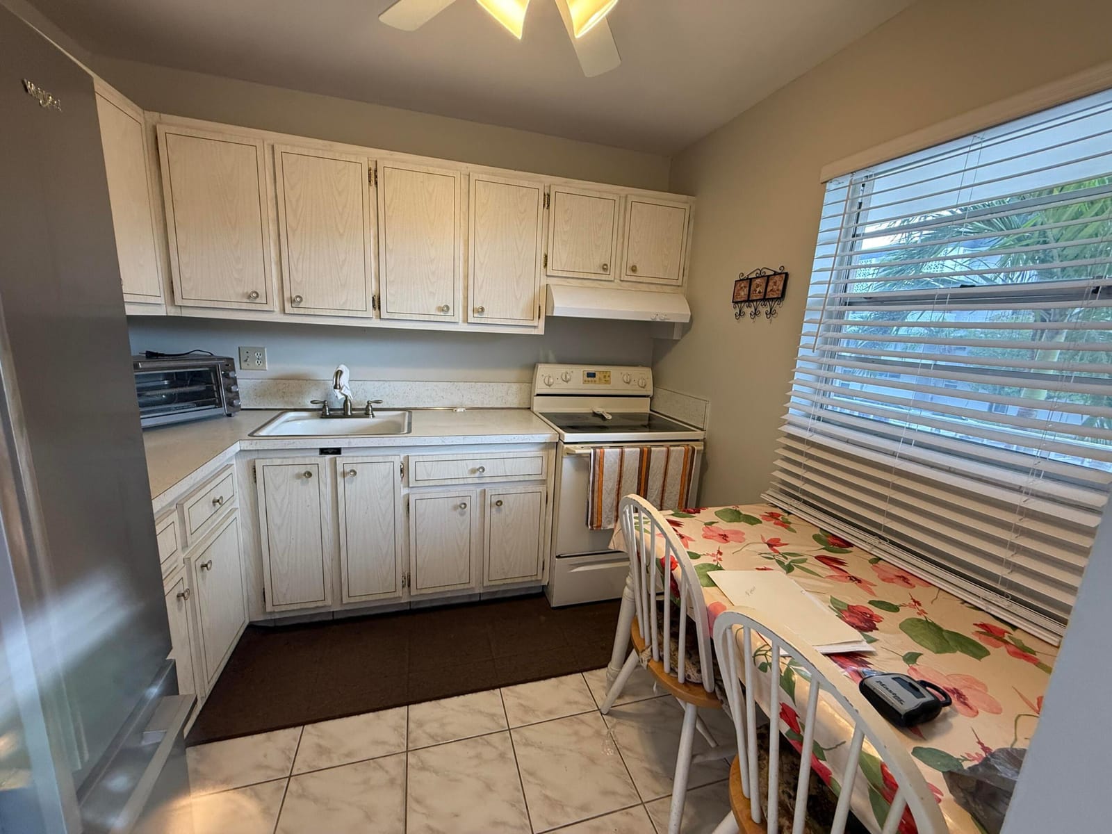 3001 NW 46th Avenue 204, Lauderdale Lakes, FL 33313 photo 6