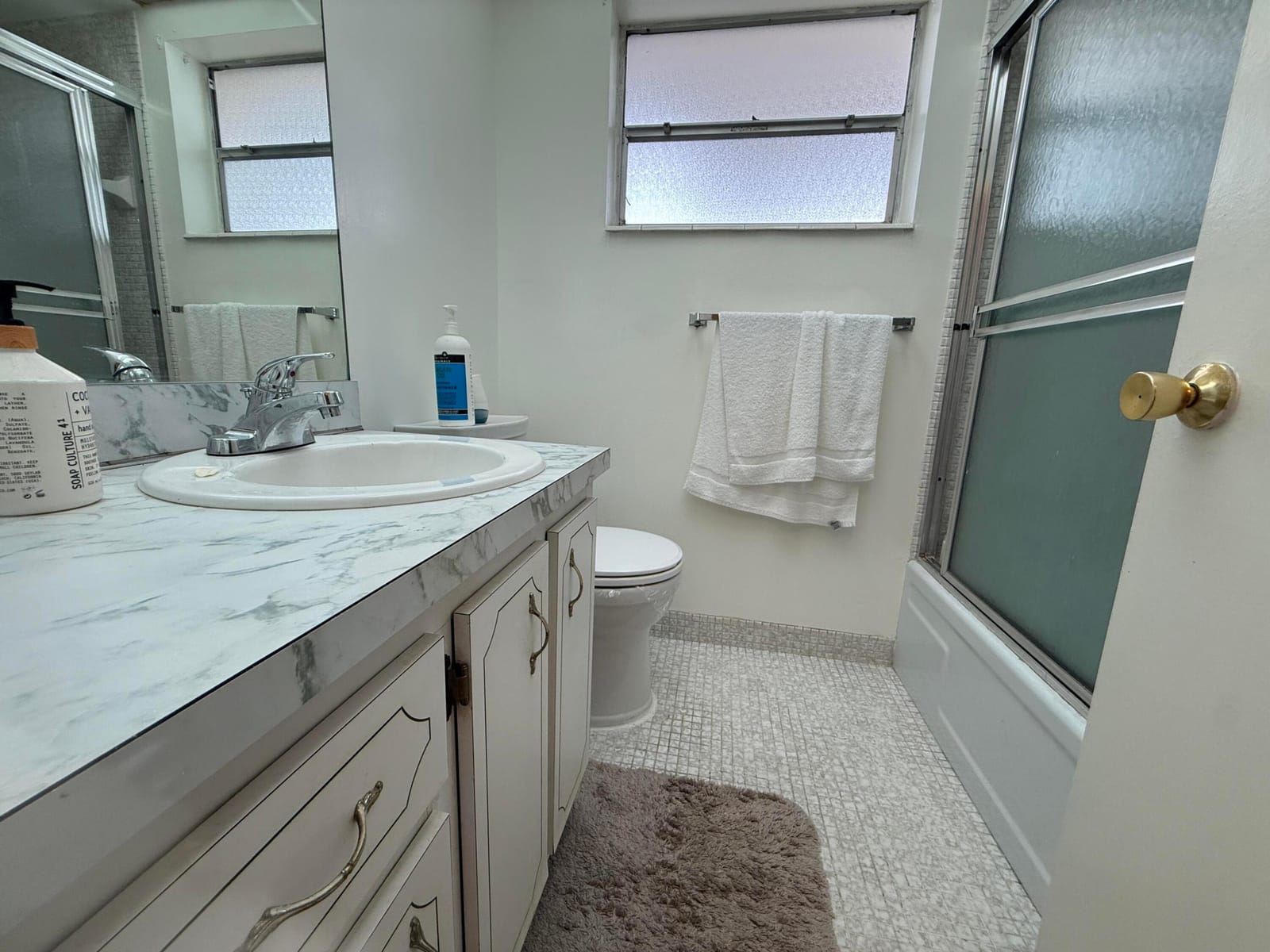 3001 NW 46th Avenue 204, Lauderdale Lakes, FL 33313 photo 8